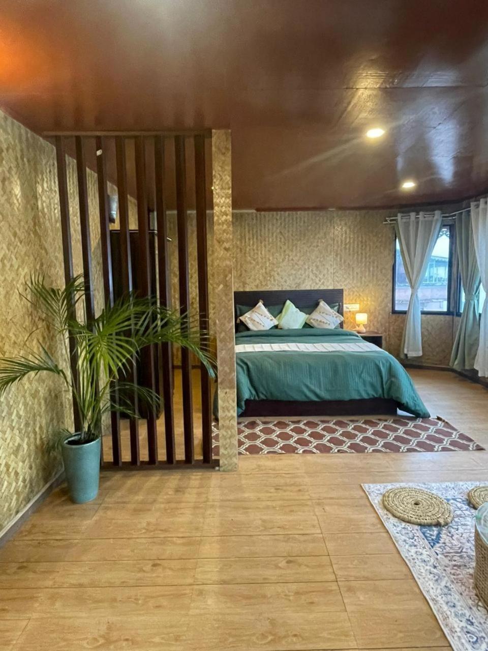 Monratino Himadrie -2 Mins Walk From Mall Road - All Rooms Have Kanchenjunga Mountain View Дарджилинг Экстерьер фото