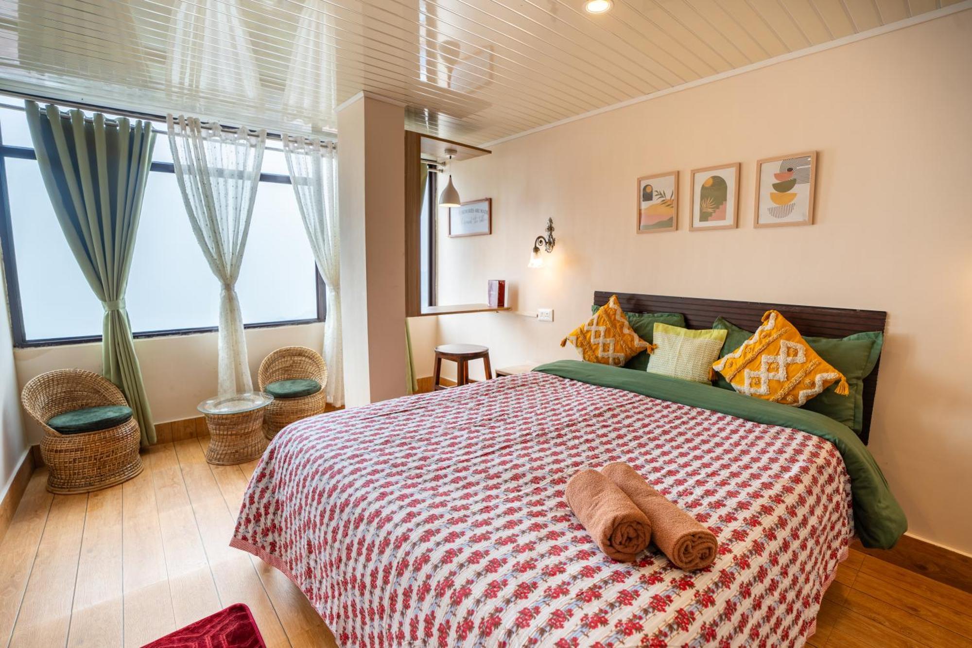 Monratino Himadrie -2 Mins Walk From Mall Road - All Rooms Have Kanchenjunga Mountain View Дарджилинг Экстерьер фото